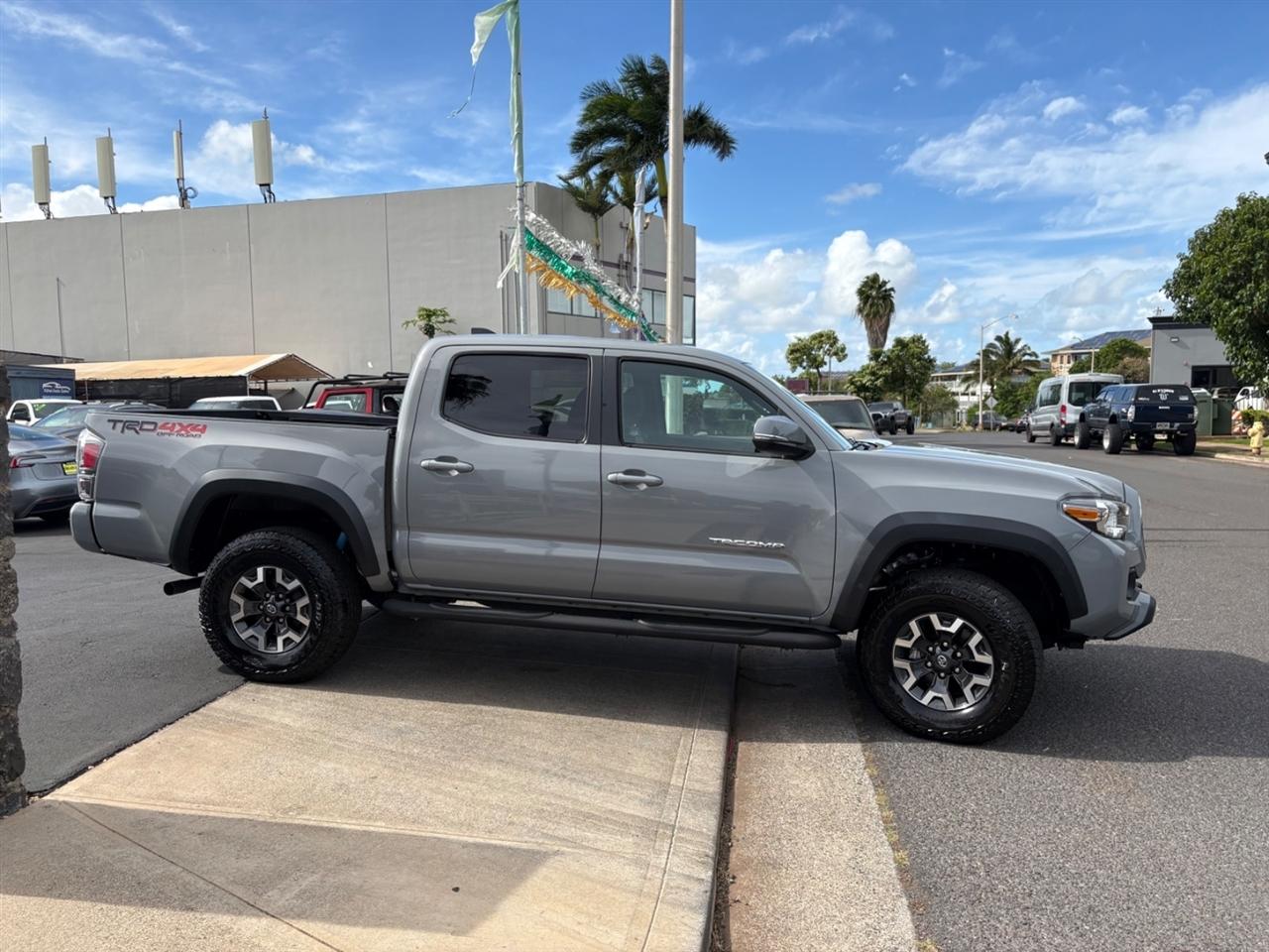 Toyota Tacoma SR5 Double Cab Long Bed V6 6AT 4WD 2021
