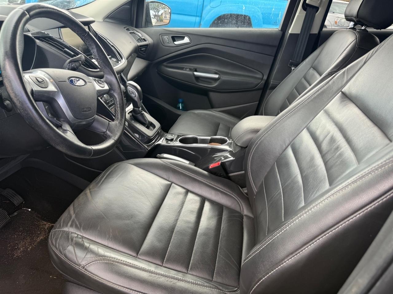 Ford Escape Titanium 4WD 2015