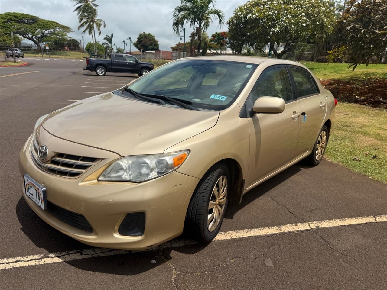Toyota Corolla LE 4-Speed AT 2013
