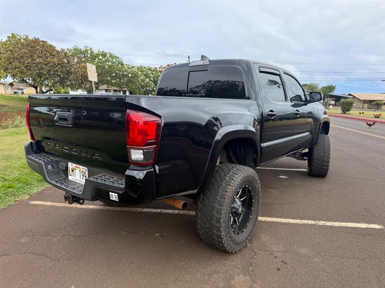 Toyota Tacoma SR5 Double Cab 5' Bed V6 4x4 AT (Natl) 2022