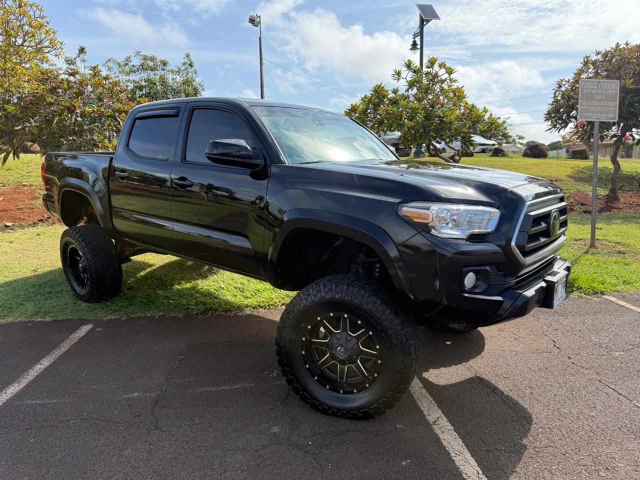 Toyota Tacoma SR5 Double Cab 5' Bed V6 4x4 AT (Natl) 2022