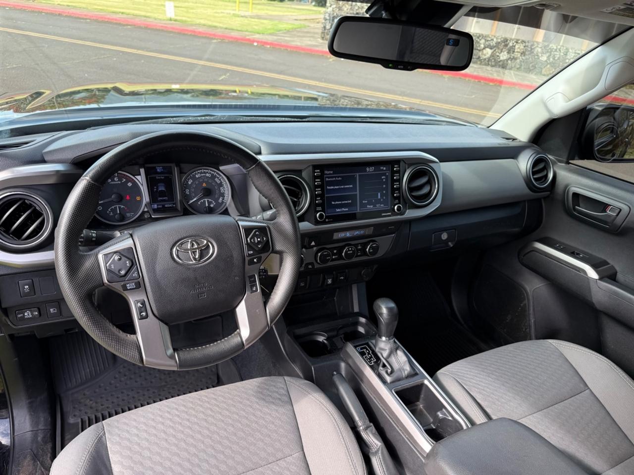 Toyota Tacoma SR5 Double Cab 5' Bed V6 4x4 AT (Natl) 2022