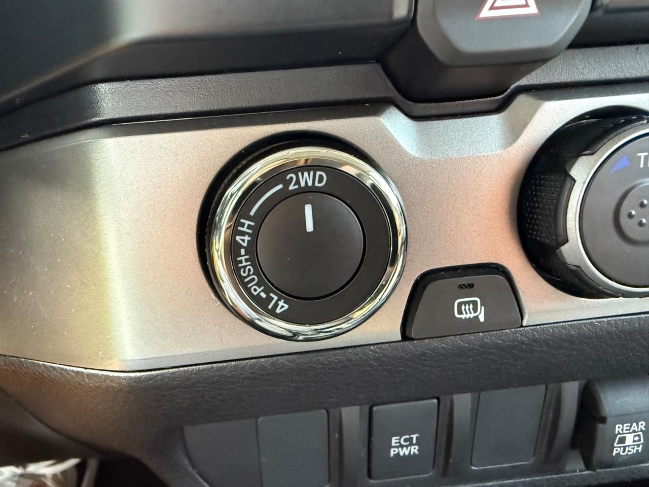 Toyota Tacoma SR5 Double Cab 5' Bed V6 4x4 AT (Natl) 2022