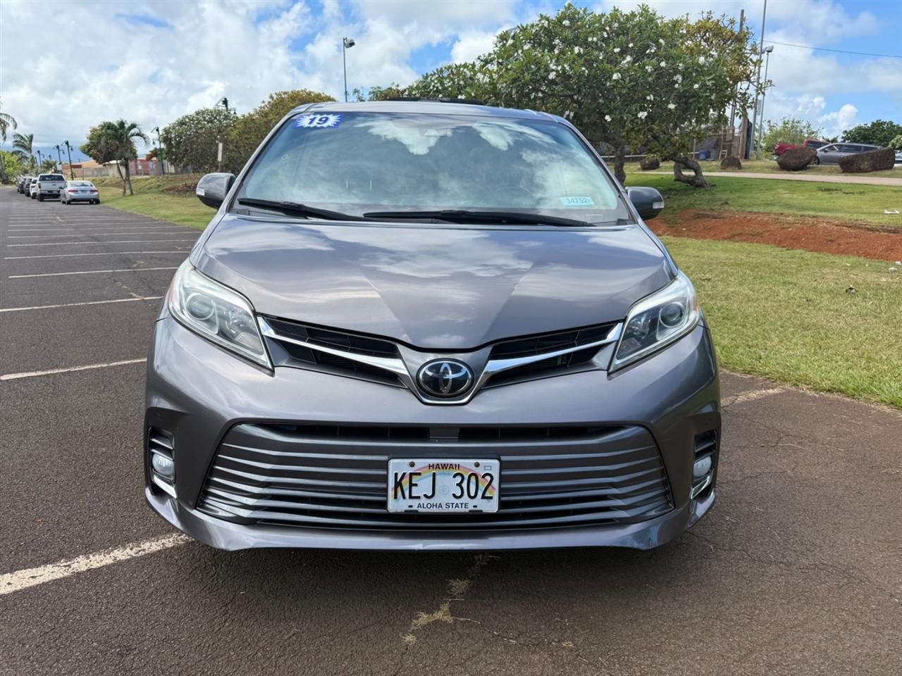 Toyota Sienna Limited Premium 7-Passenger 2019