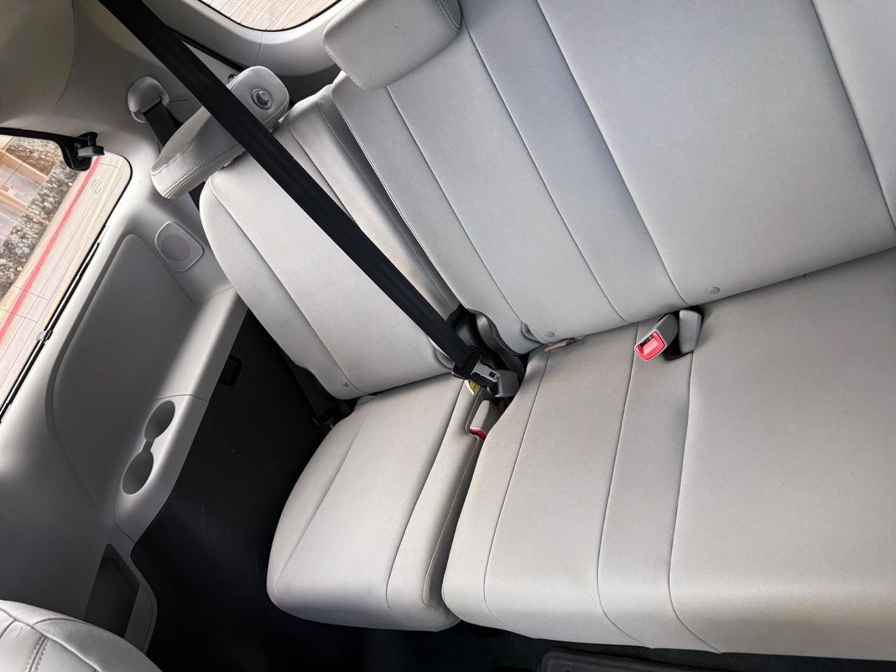 Toyota Sienna Limited Premium 7-Passenger 2019