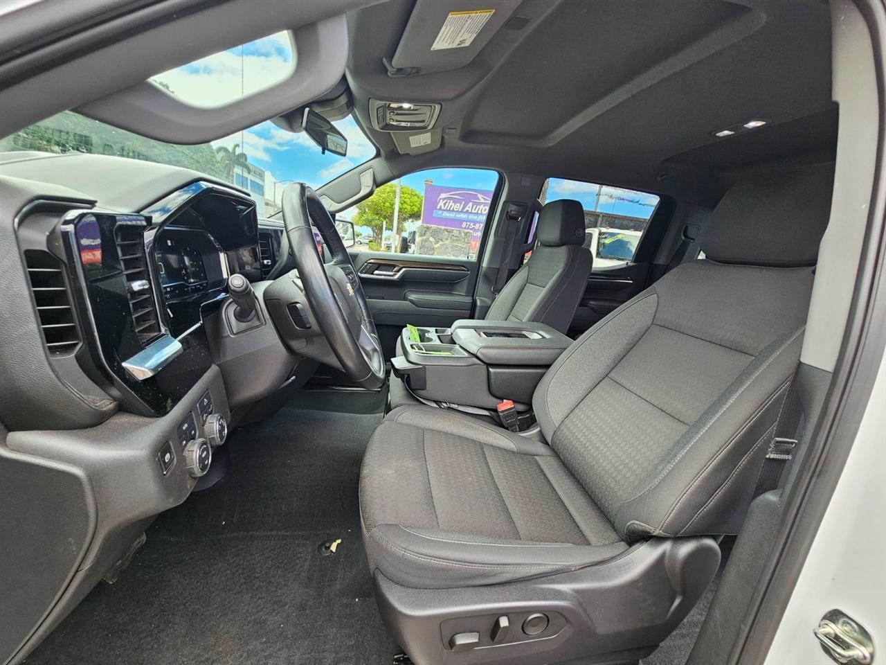 Chevrolet Silverado 1500 LT Crew Cab 4WD 2025