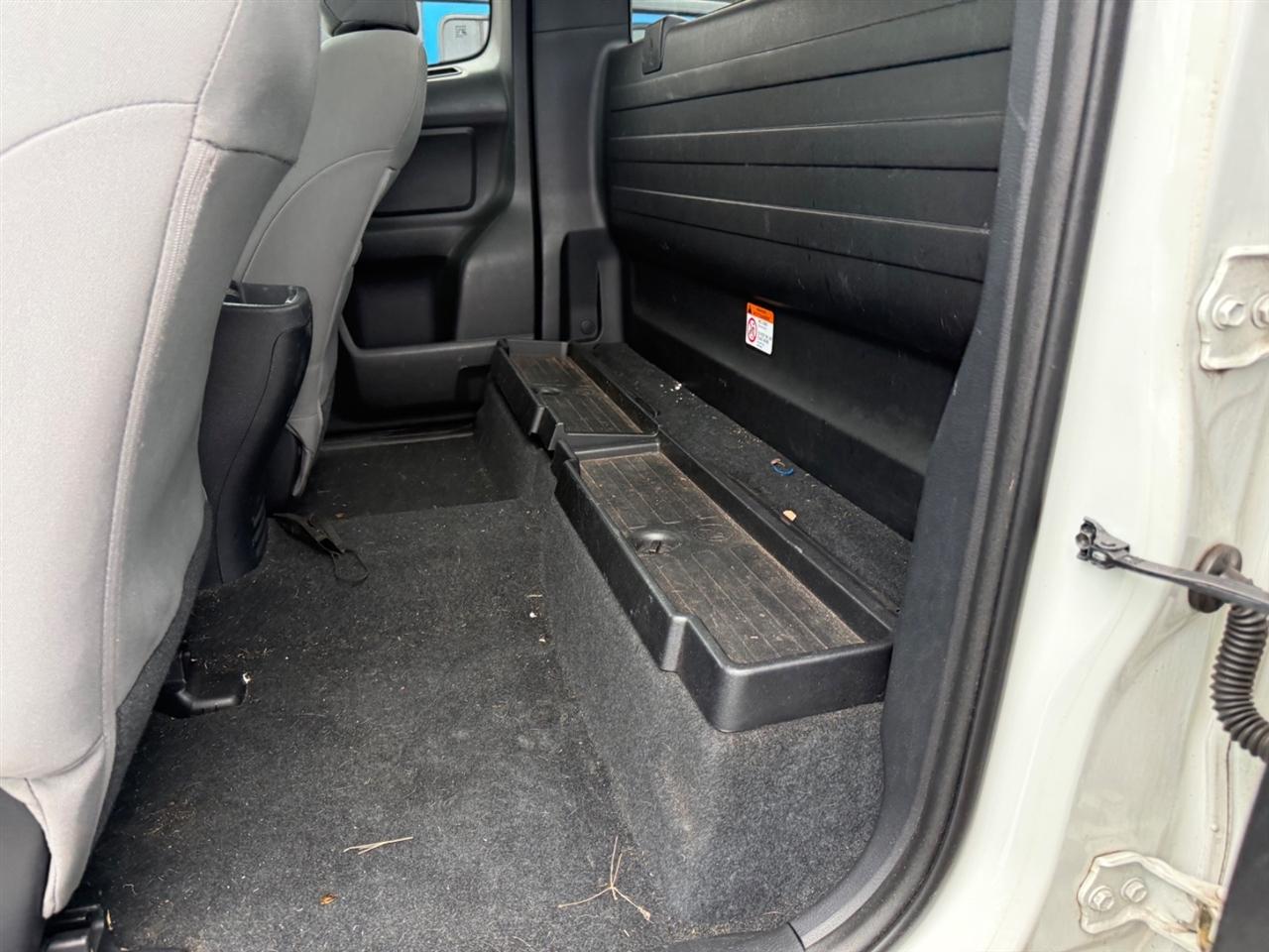 Toyota Tacoma SR5 Access Cab I4 6AT 2WD 2020