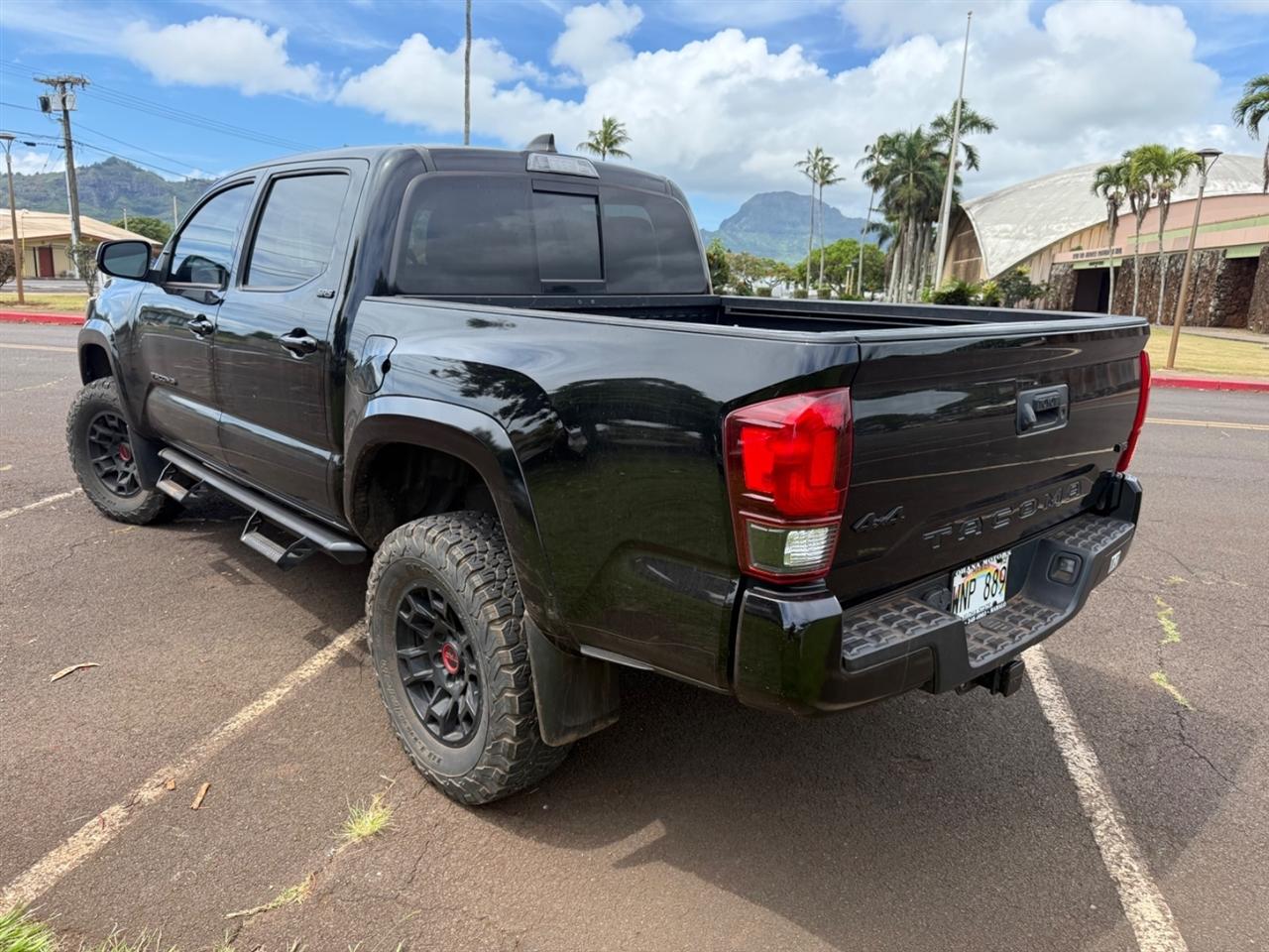 Toyota Tacoma SR5 Double Cab Long Bed V6 6AT 4WD 2022