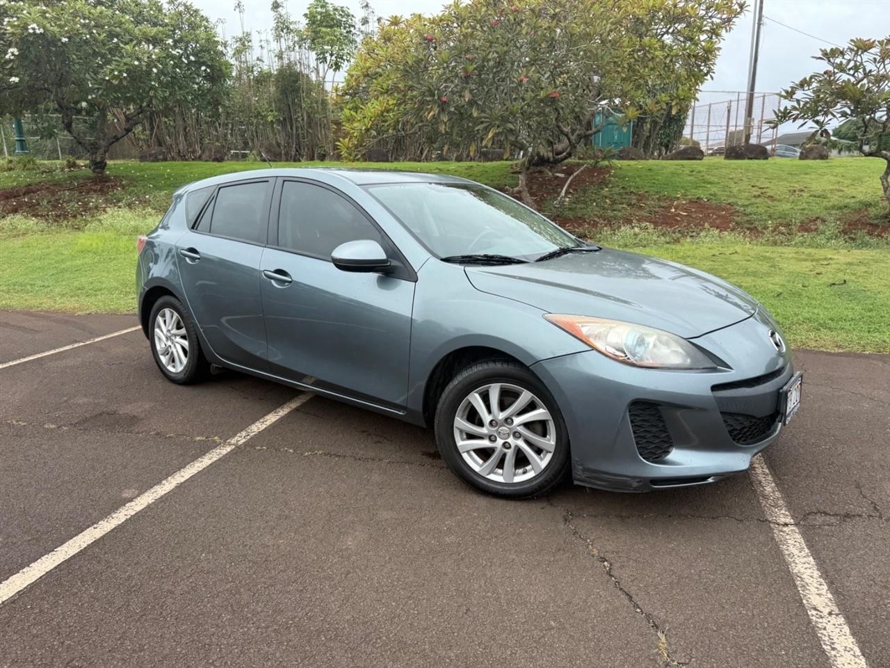 Mazda MAZDA3 I Grand Touring 5-Door 2012