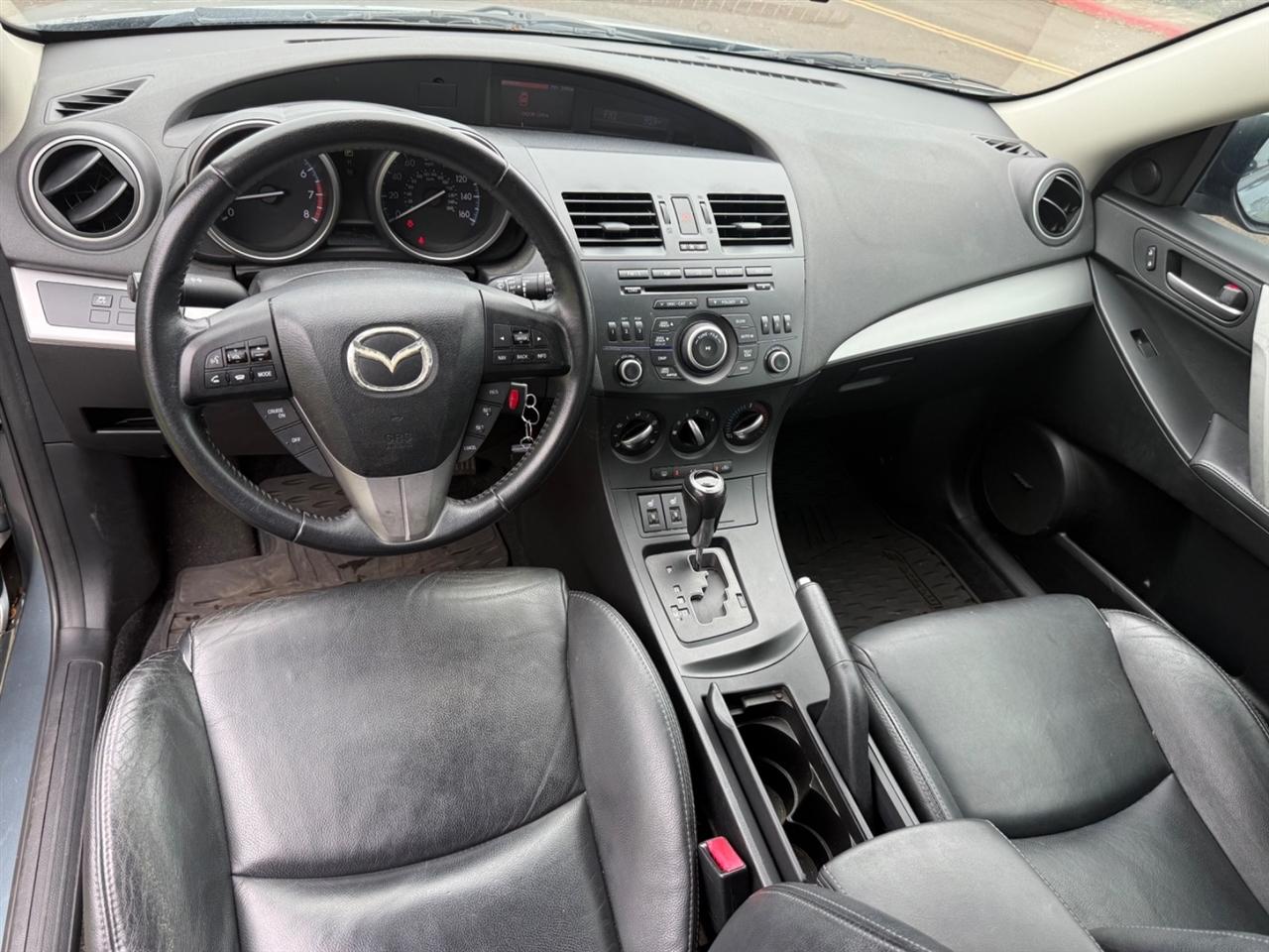Mazda MAZDA3 I Grand Touring 5-Door 2012