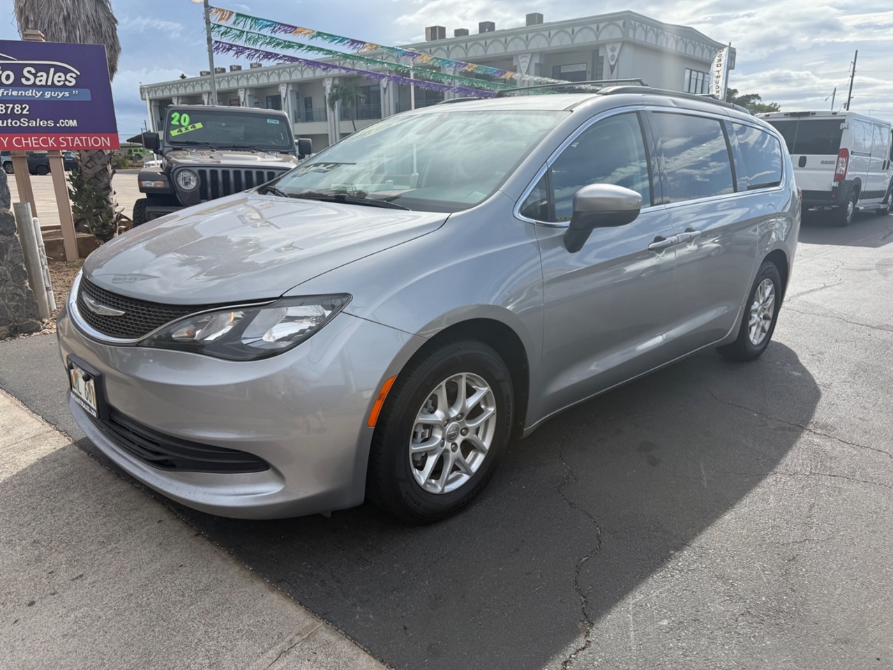 2020 Chrysler Voyager LXI