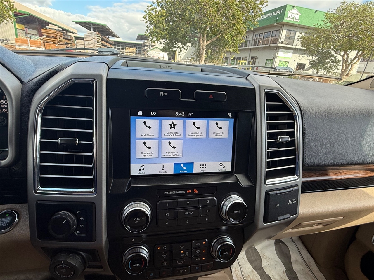 Ford F-150 Lariat SuperCrew 5.5-ft. Bed 4WD 2016