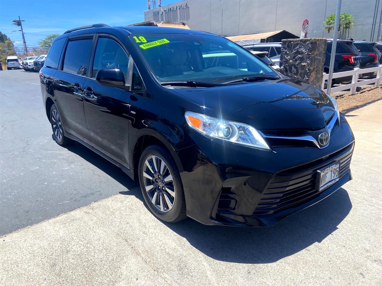 Toyota Sienna LE 7-Passenger AWD 2019