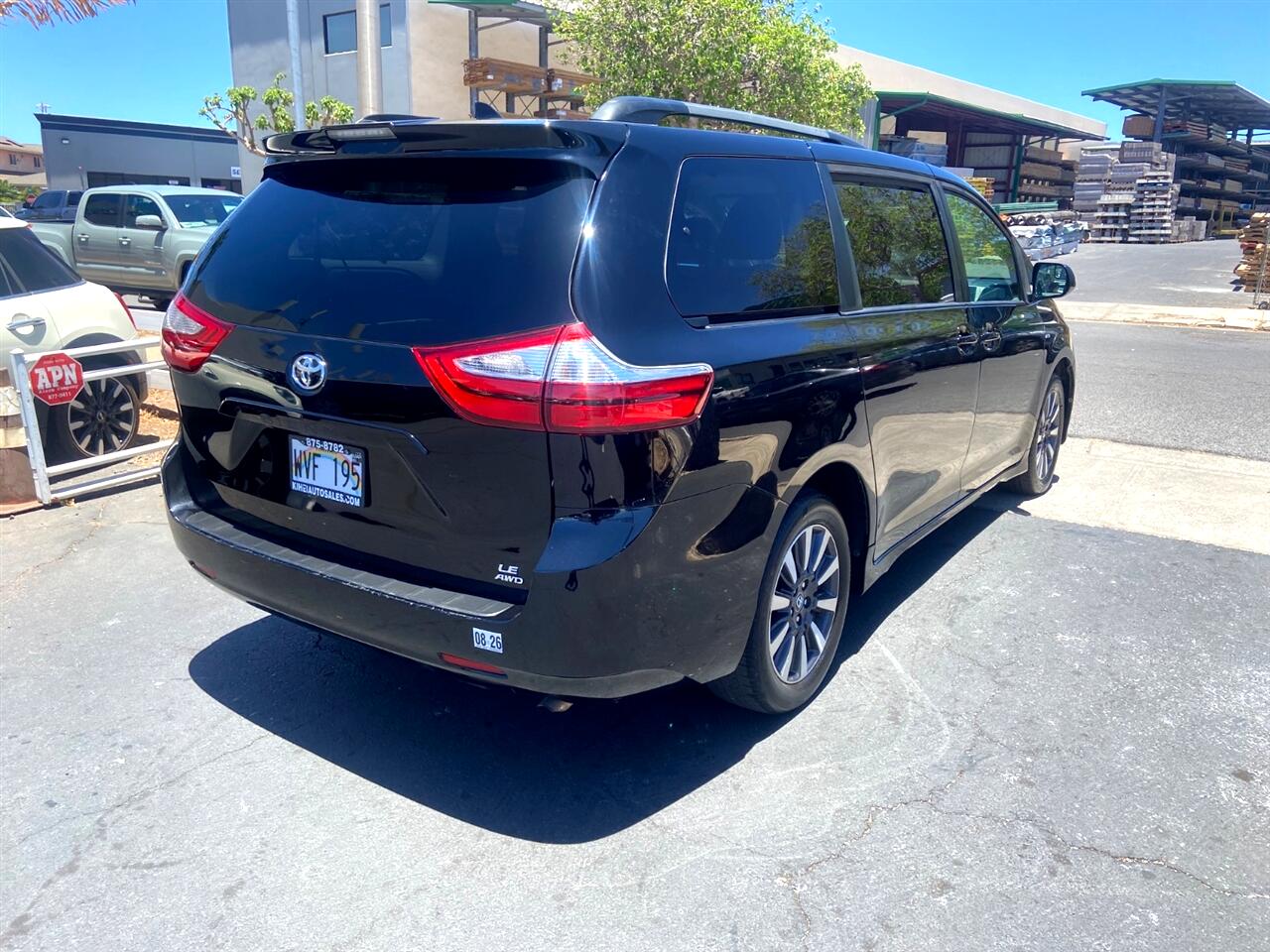 Toyota Sienna LE 7-Passenger AWD 2019