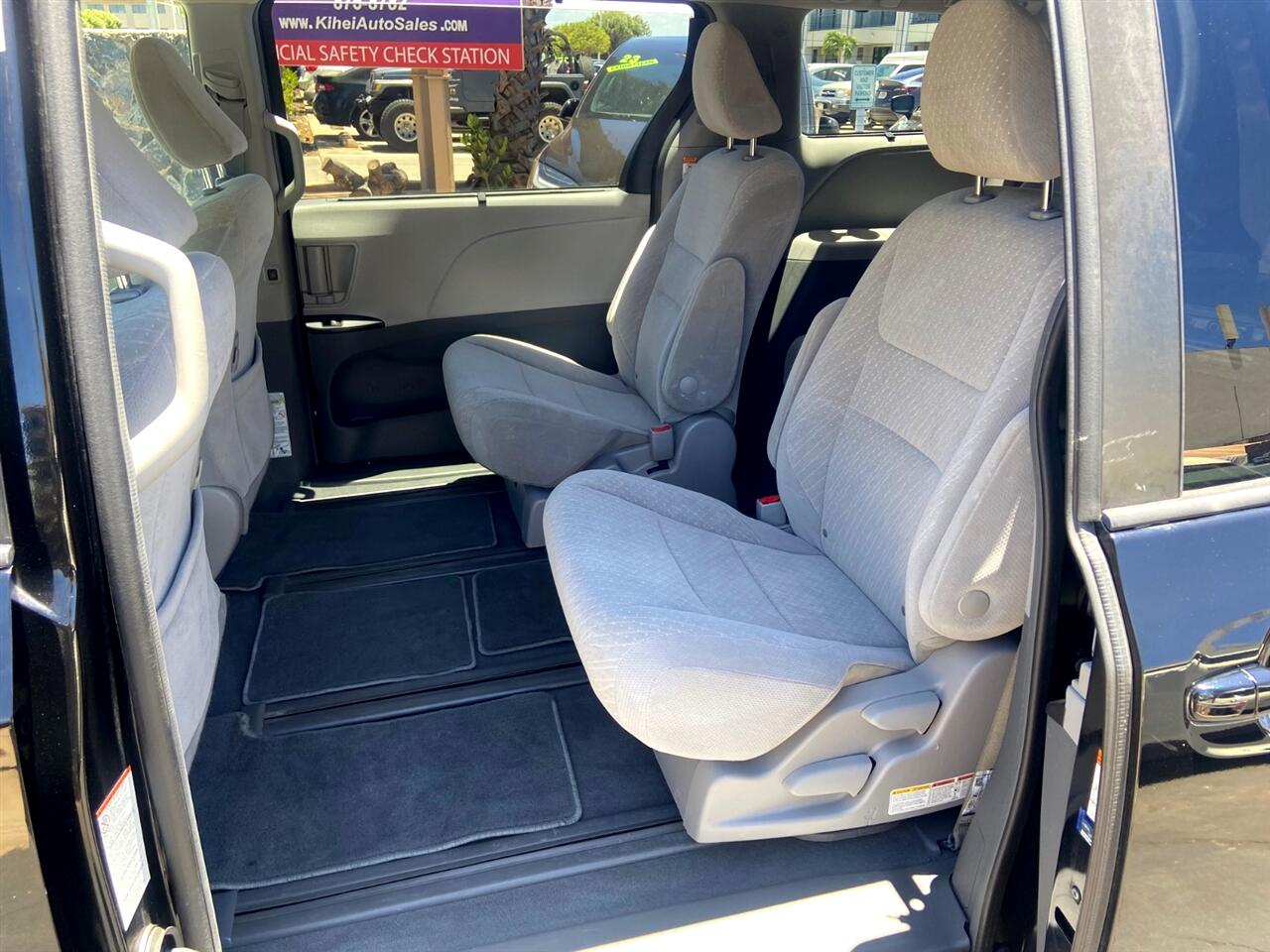 Toyota Sienna LE 7-Passenger AWD 2019