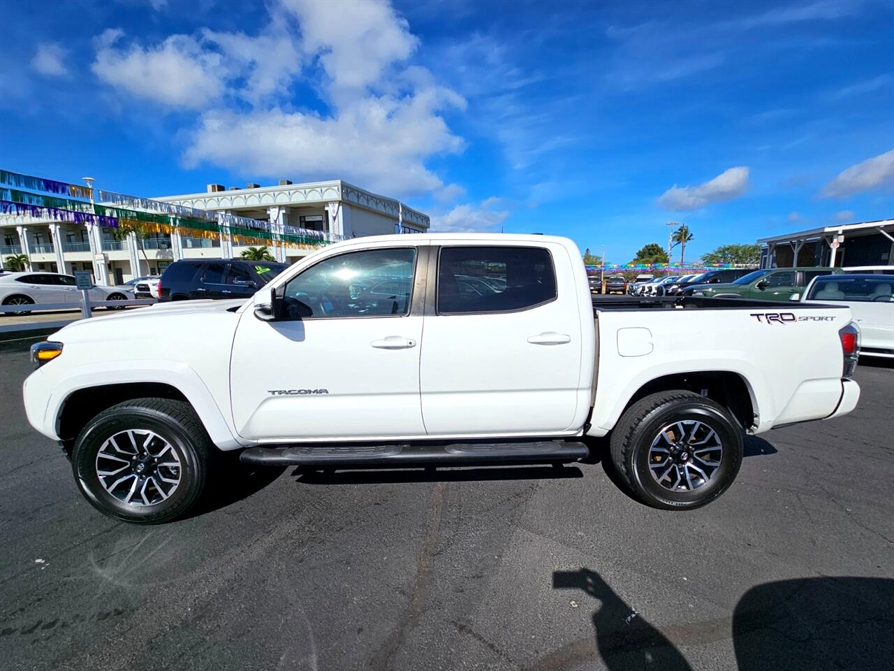 Toyota Tacoma SR5 Double Cab Long Bed V6 6AT 2WD 2022