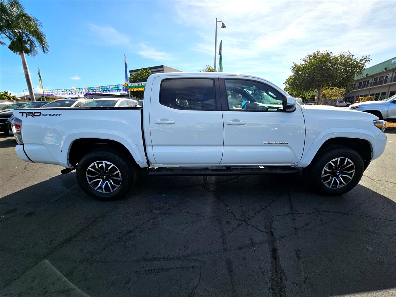 Toyota Tacoma SR5 Double Cab Long Bed V6 6AT 2WD 2022