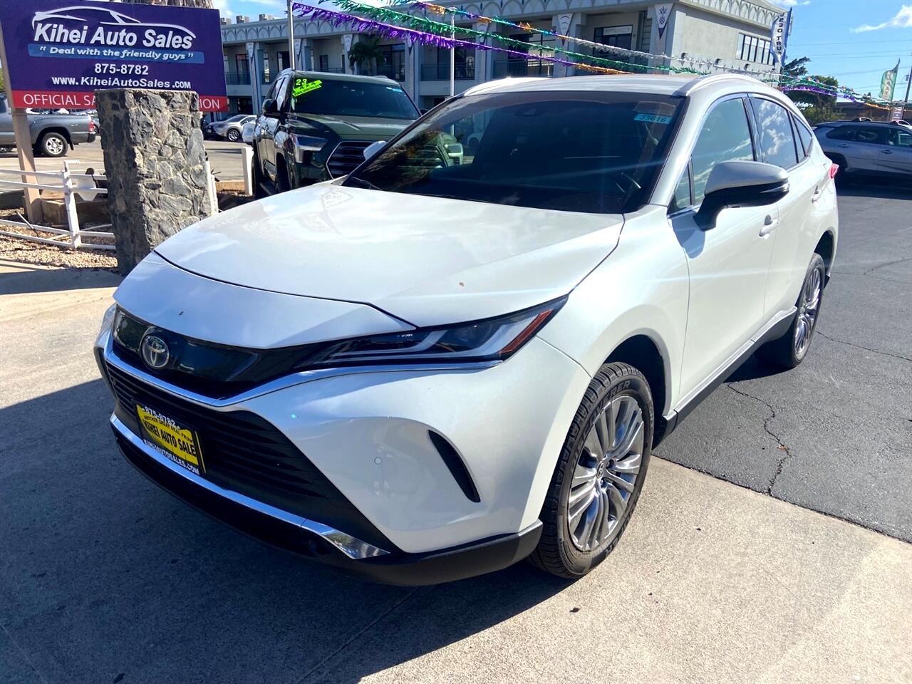 Image 2 of 2021 Toyota Venza