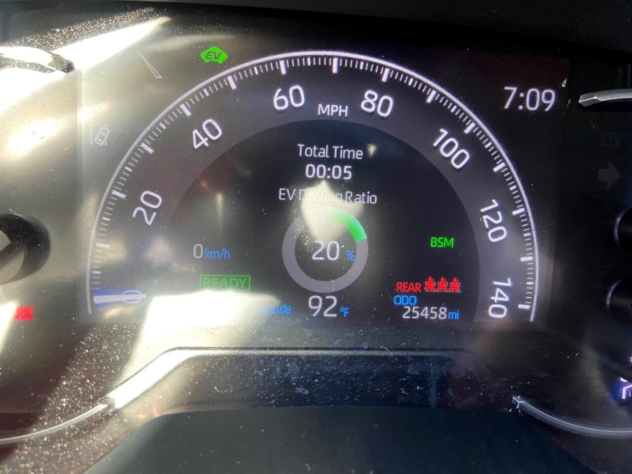 Toyota RAV4 Hybrid SE 2023