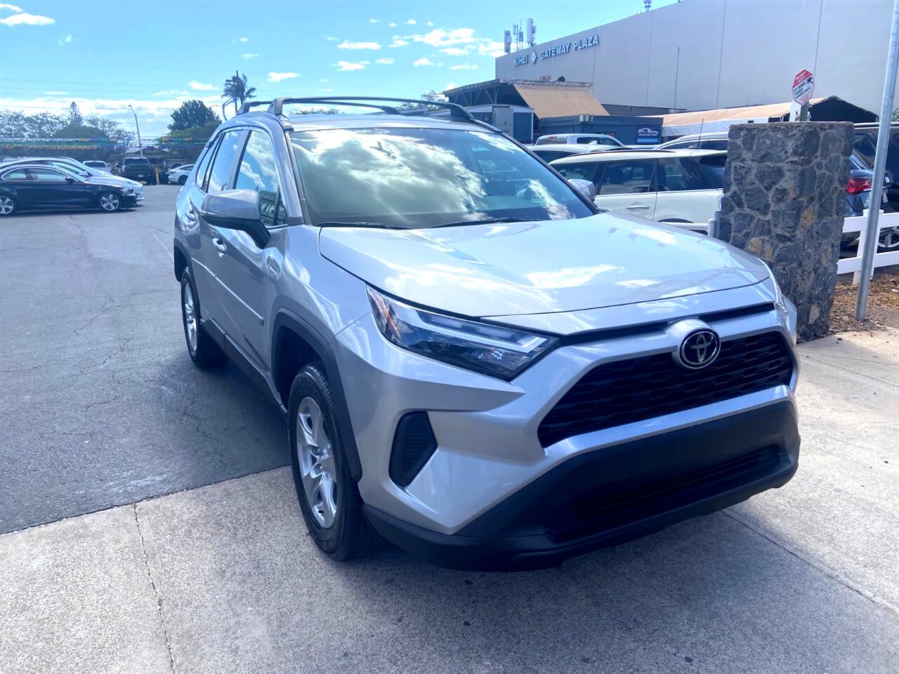Image 4 of 2022 Toyota RAV4