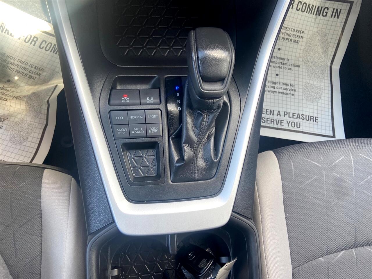 Toyota RAV4 XLE AWD 2022