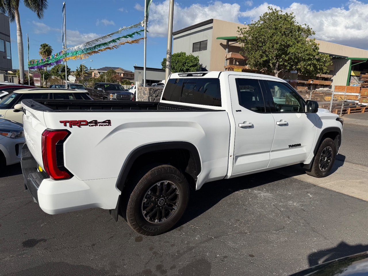 Toyota Tundra SR5 Double Cab 4WD 2023