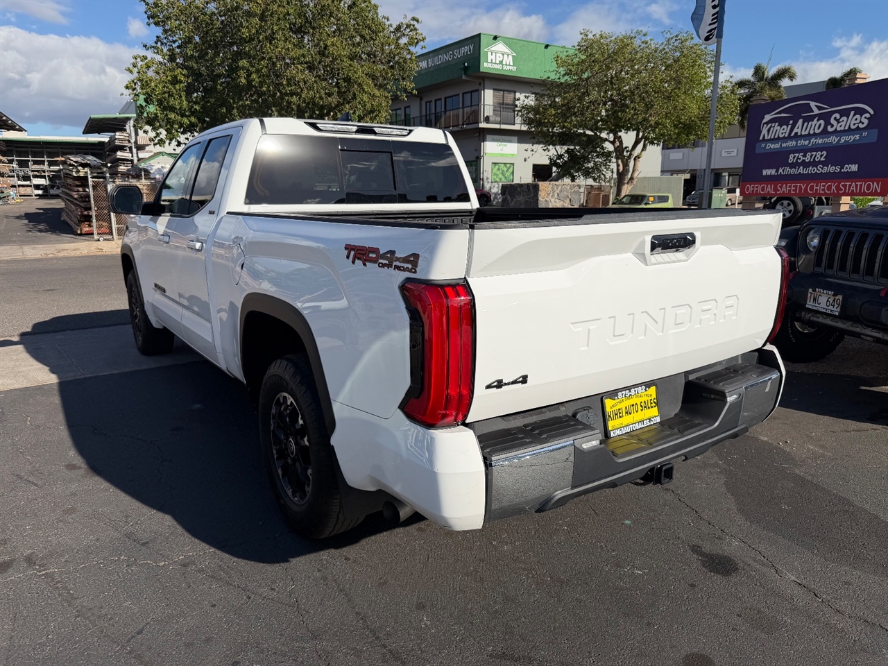 Toyota Tundra SR5 Double Cab 4WD 2023