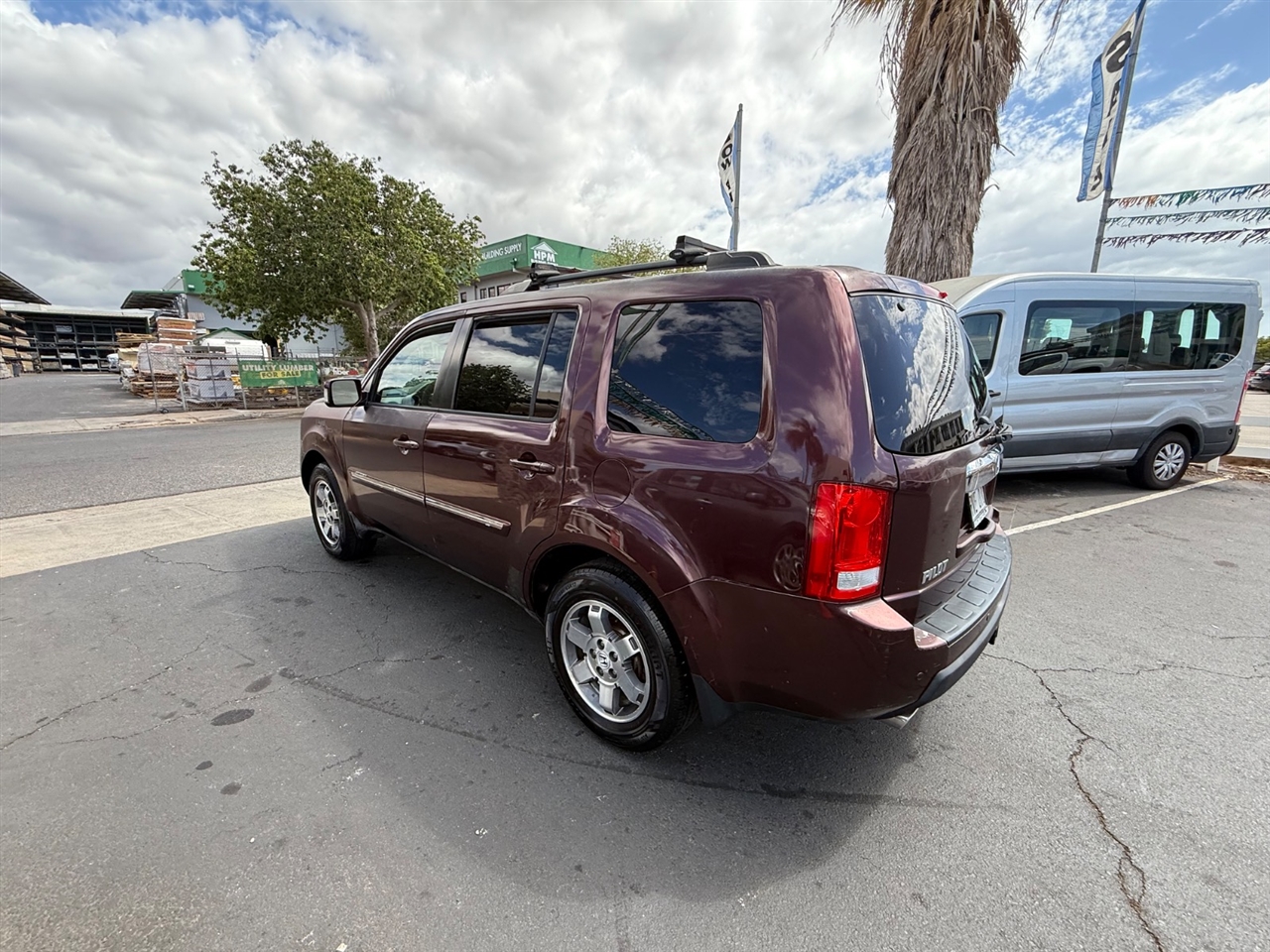 Honda Pilot Touring 2WD 5-Spd AT with DVD 2011