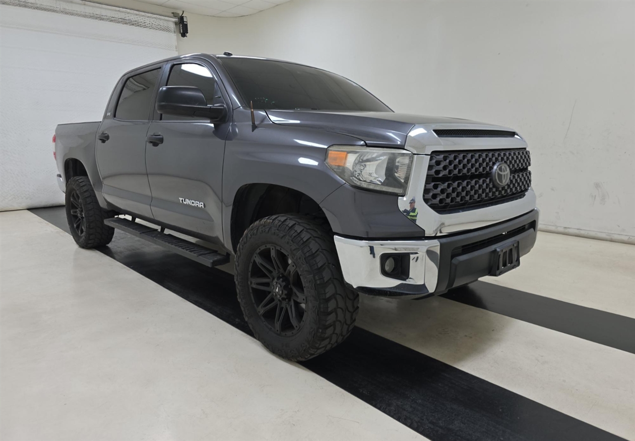 Toyota Tundra SR5 4.6L V8 CrewMax 2WD 2018