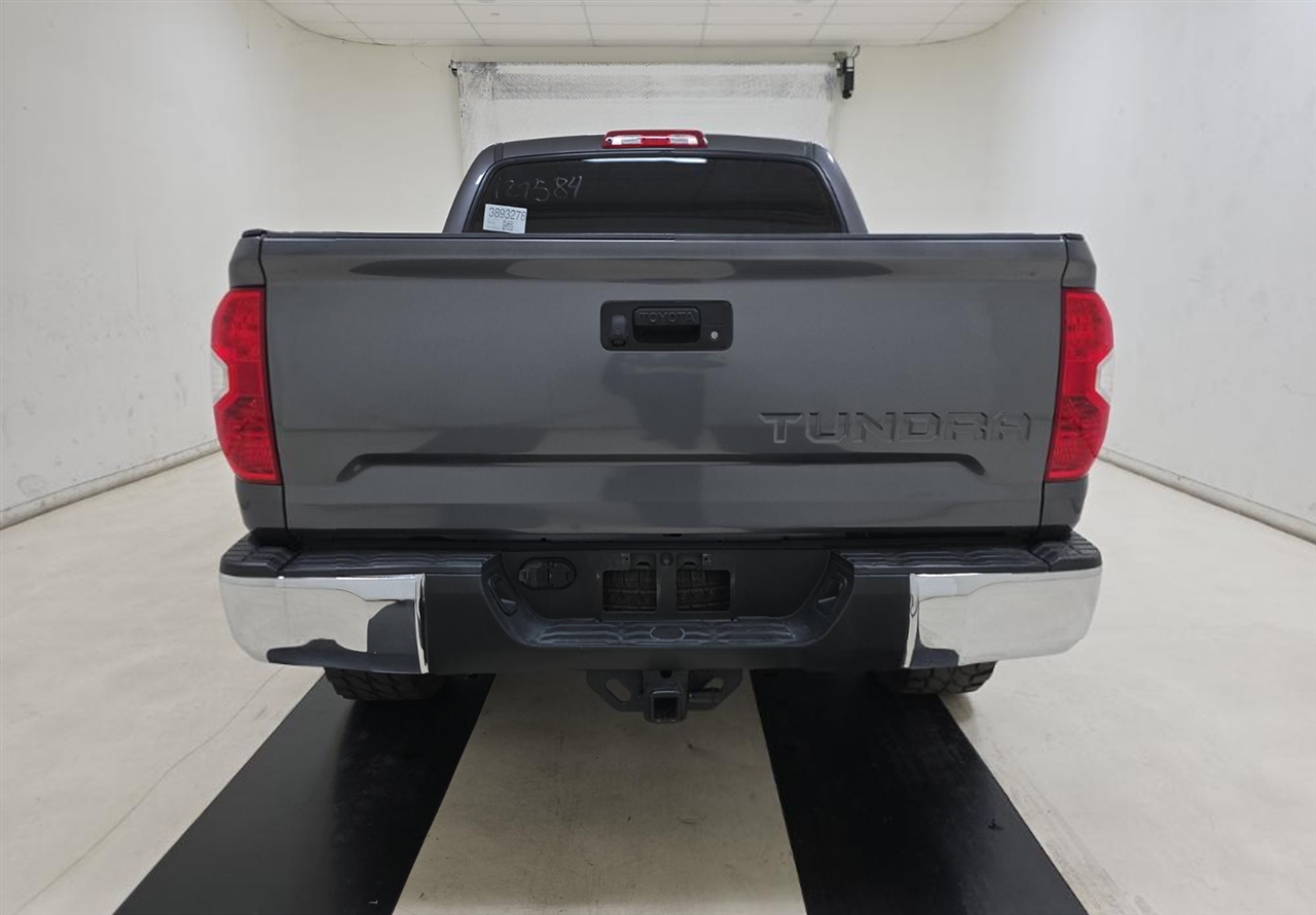 Toyota Tundra SR5 4.6L V8 CrewMax 2WD 2018