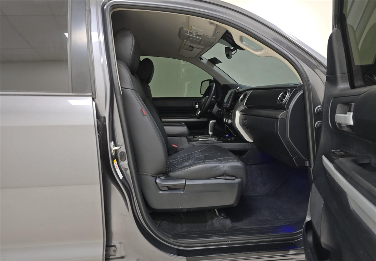 Toyota Tundra SR5 4.6L V8 CrewMax 2WD 2018