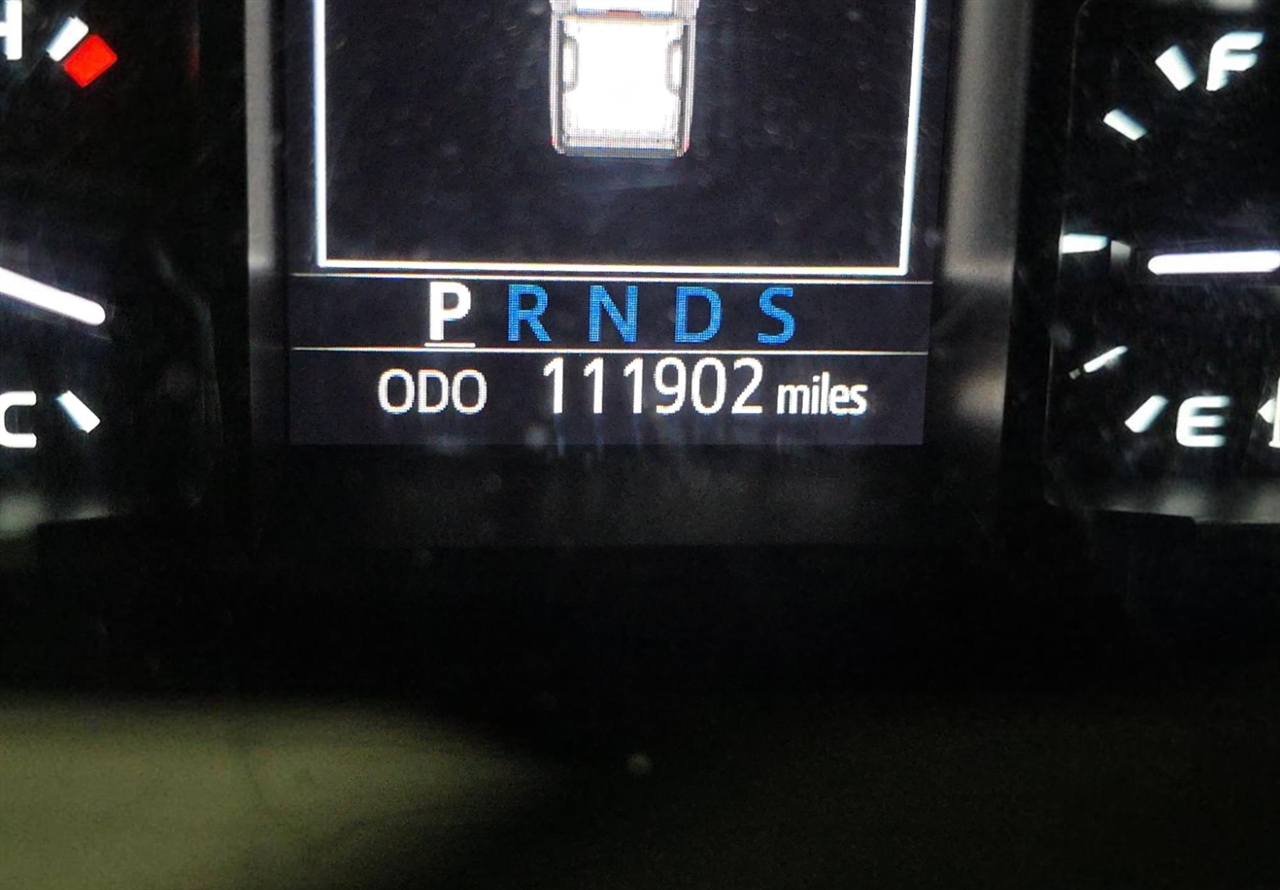 Toyota Tundra SR5 4.6L V8 CrewMax 2WD 2018