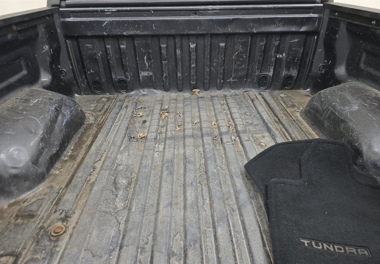 Toyota Tundra SR5 4.6L V8 CrewMax 2WD 2018