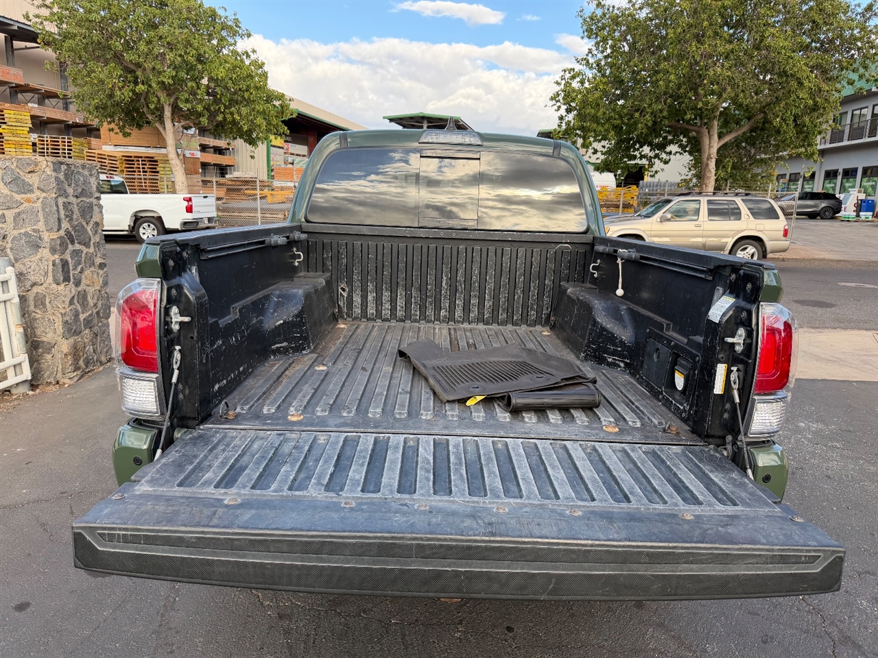 Toyota Tacoma SR5 Double Cab Long Bed V6 6AT 4WD 2022