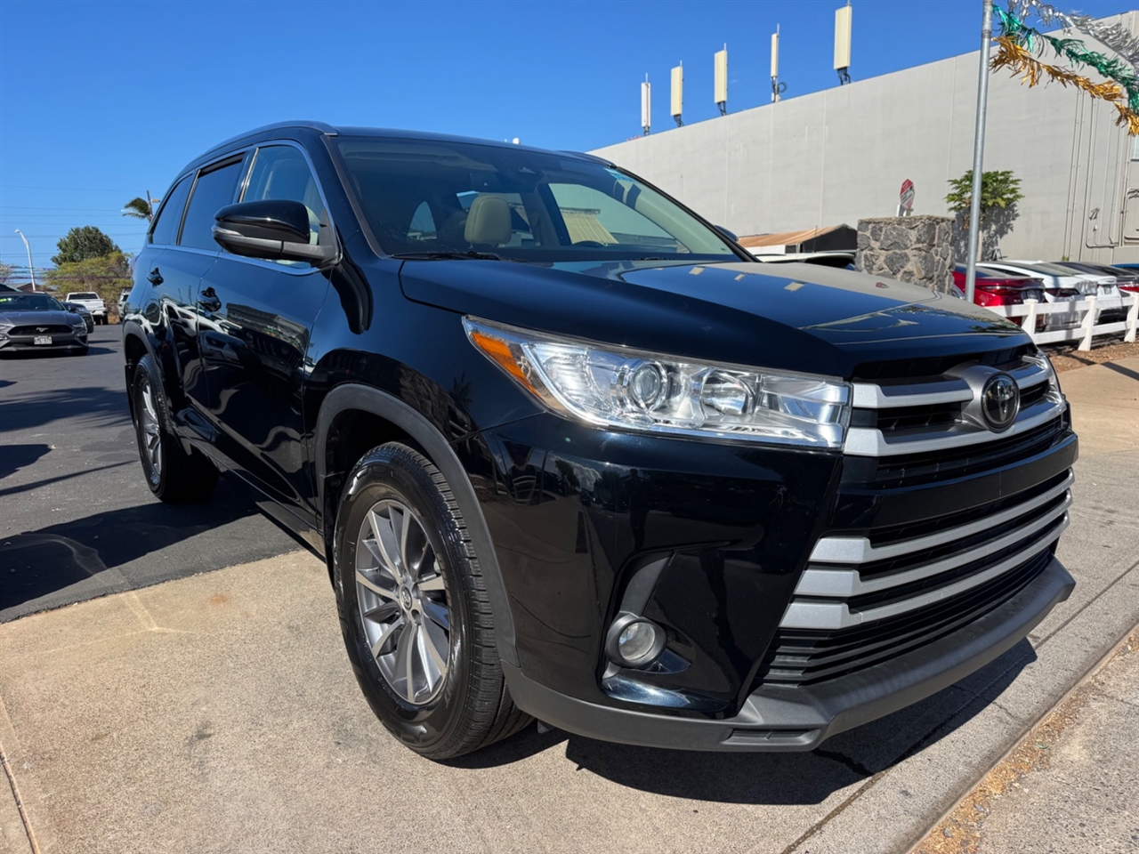 Toyota Highlander XLE AWD V6 2017