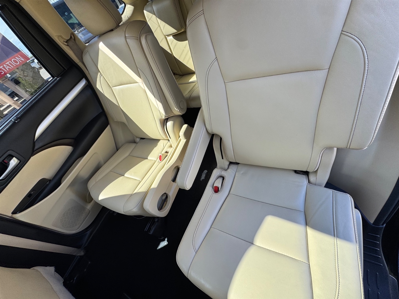 Toyota Highlander XLE AWD V6 2017