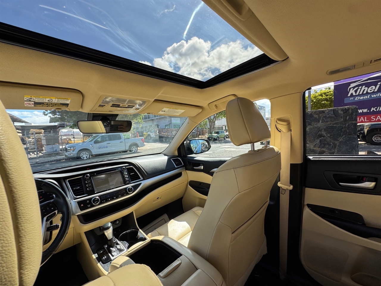 Toyota Highlander XLE AWD V6 2017