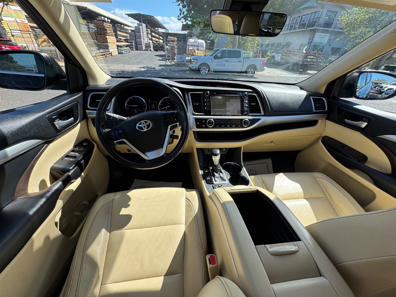 Toyota Highlander XLE AWD V6 2017