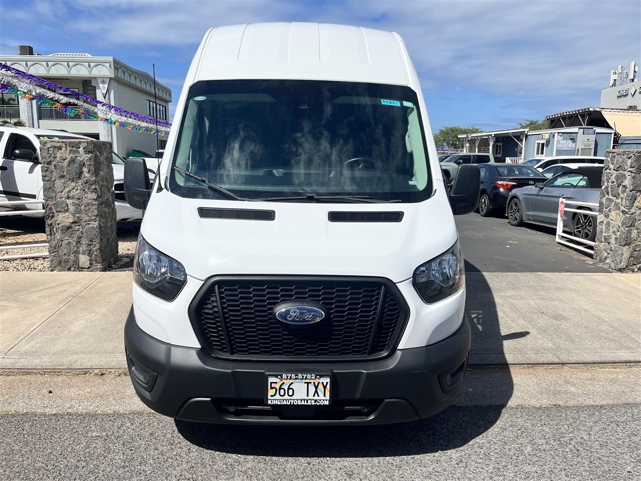 Ford Transit photo 2