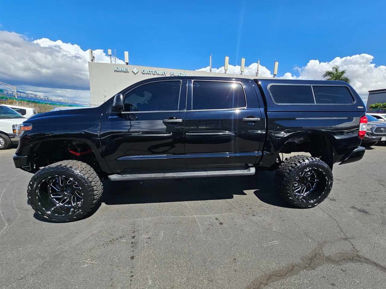 Toyota Tundra SR5 5.7L V8 CrewMax 4WD 2021
