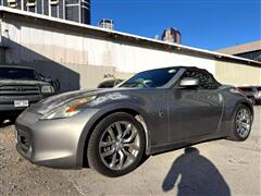 2010 Nissan Z  2010 Nissan Z