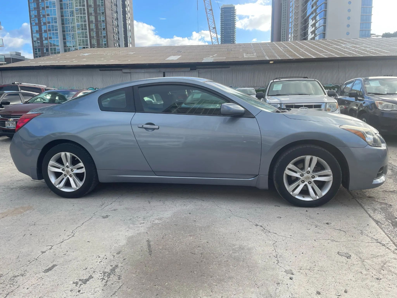 Nissan Altima 2.5 S 6M/T Coupe 2012