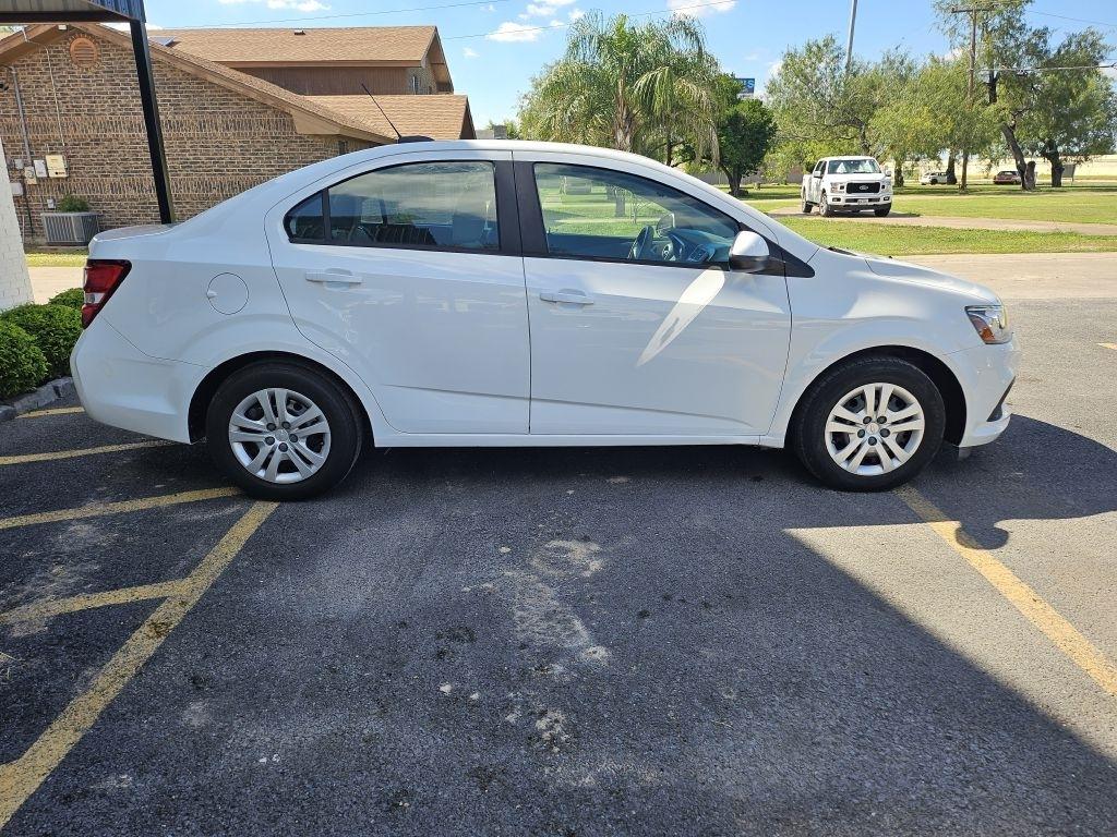 Chevrolet Sonic LS Auto Sedan 2020