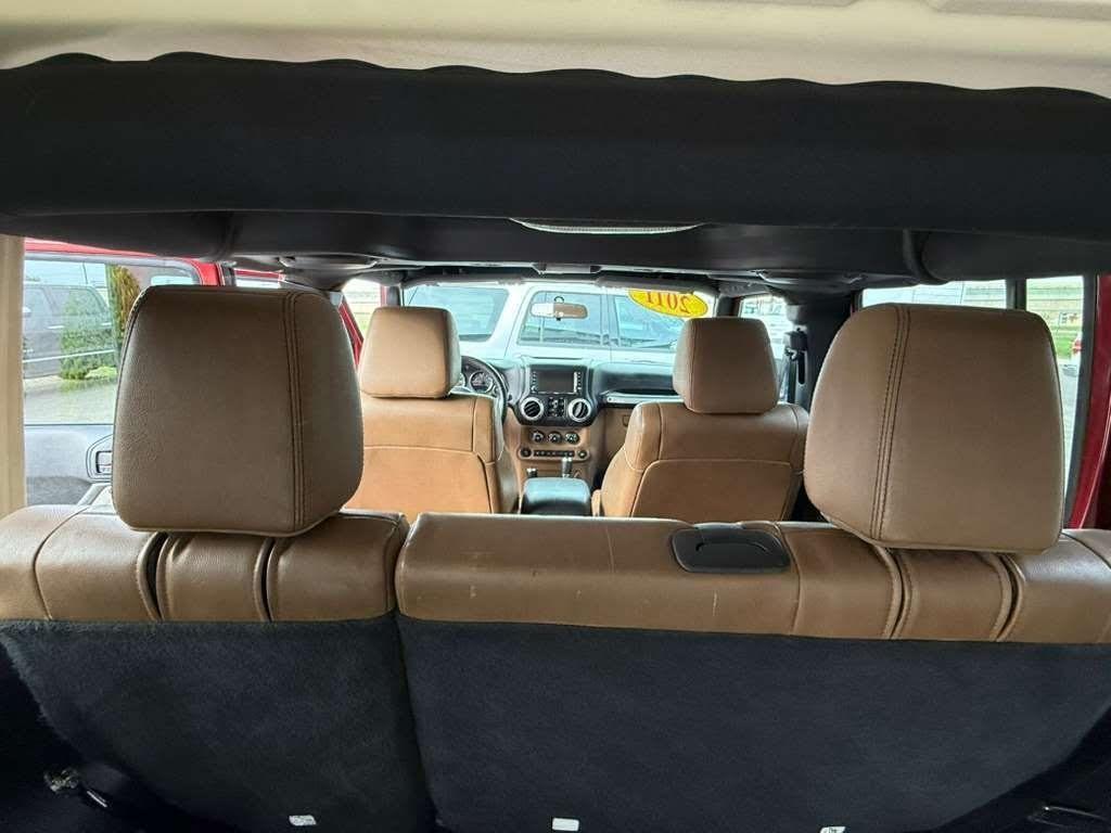 Jeep Wrangler Unlimited Sahara 4WD 2011