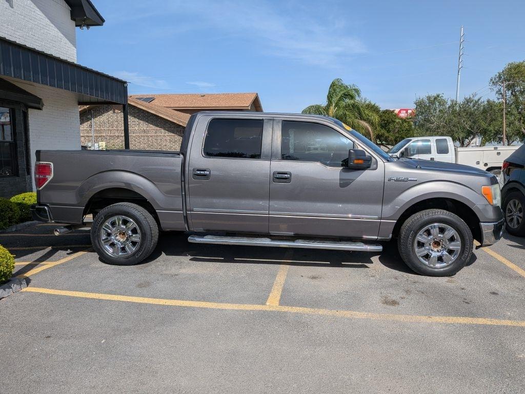 Ford F-150 XL SuperCrew 5.5-ft. Bed 2WD 2012