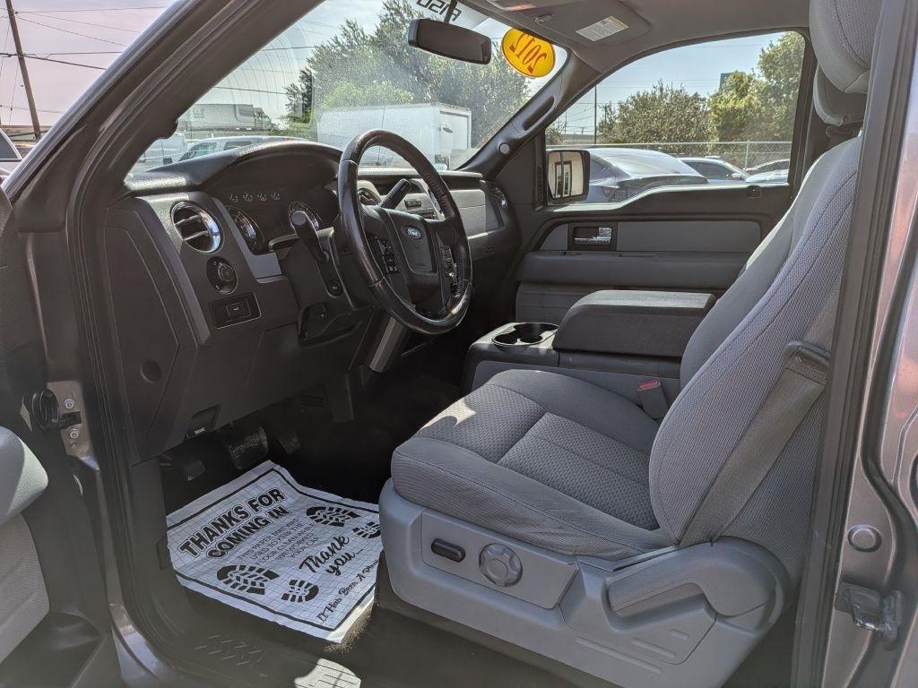 Ford F-150 XL SuperCrew 5.5-ft. Bed 2WD 2012