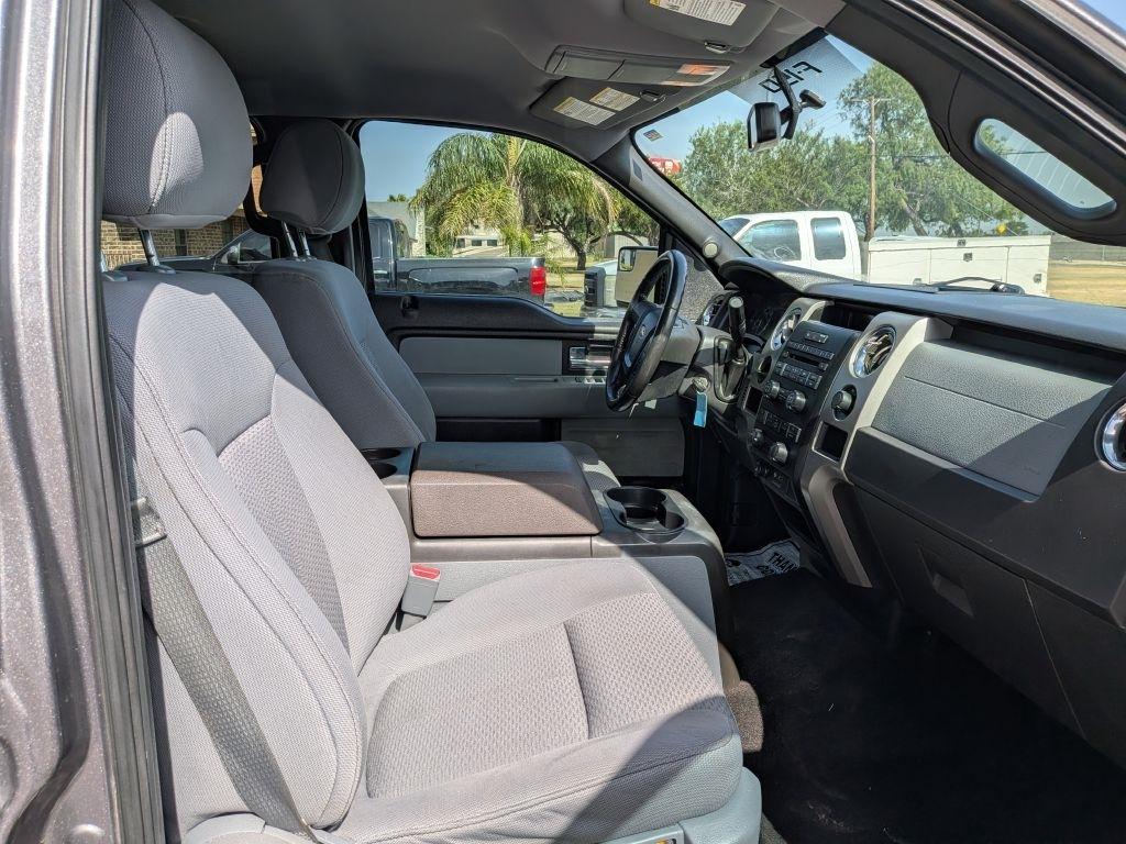 Ford F-150 XL SuperCrew 5.5-ft. Bed 2WD 2012