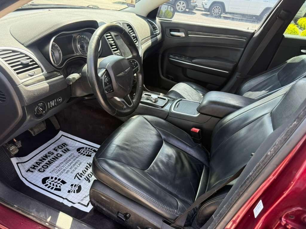 Chrysler 300 Limited RWD 2016