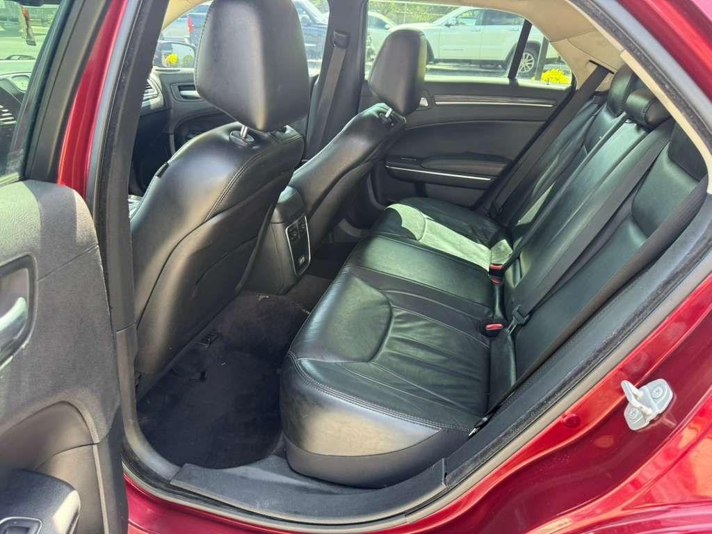 Chrysler 300 Limited RWD 2016