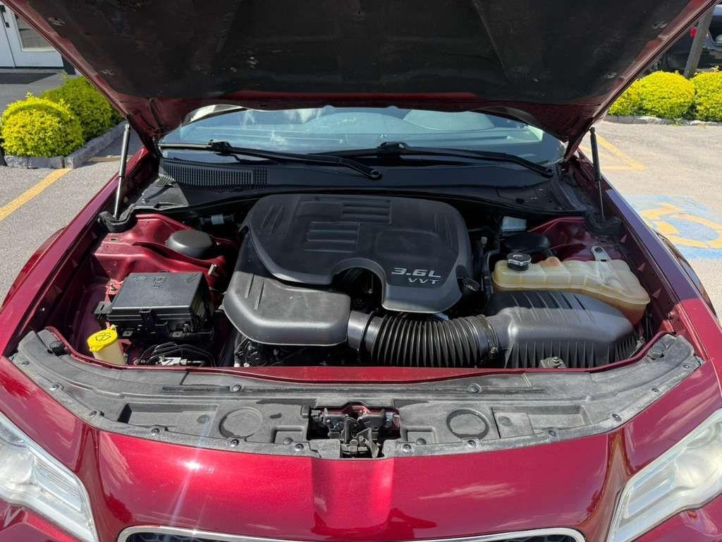 Chrysler 300 Limited RWD 2016